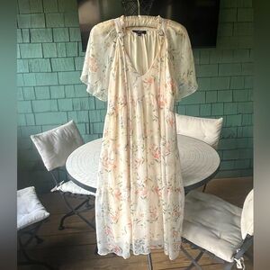 Beautiful Aakaa Ivory floral chiffon dress. Fully lined. Excellent condition. M